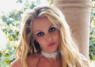 Britney Spears' Bizarre Instagram Video Raises Eyebrows - Watch Viral Video