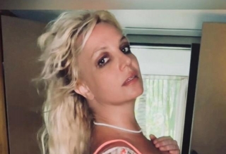 Britney Spears Updates Fans On Foot Injury: Surgery May Be Necessary