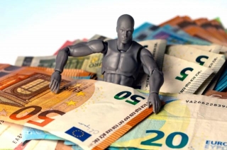 Growing Number Of Million Euro Earners At EU Banks