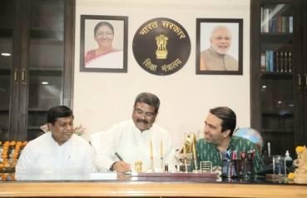 Dharmendra Pradhan Assumes Charge As Union Minister Of Education
