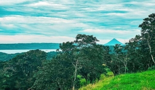 How To Experience Lake Arenal Near La Fortuna, Costa Rica