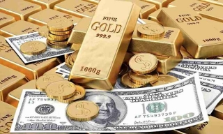 Gold Caught In Tug-of-war Between Raging Dollar And Safe-haven Demand