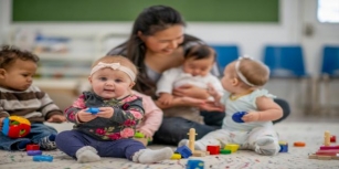 Why Consider An Early Childcare Assistant Program In Canada?