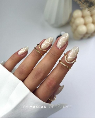 Luxe Linen Nails: Summer’s Effortless Elegance Reigns On!
