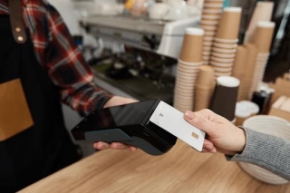Reasons To Use RFID Based Prepaid Cards For Cashless Canteen Management System