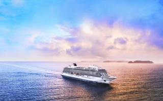 Smooth Sailing For Expedia Cruises