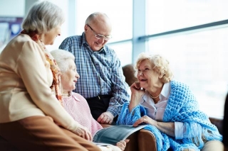 10 Ways That Memory Care Communities Encourage Socialization