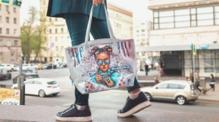 Best Canvas Tote Bags That Are Equally Stylish And Spacious