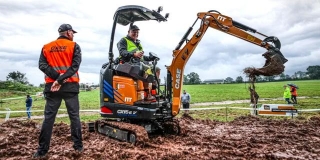 CASE Construction Equipment Delivers First Electric Construction Machinery Roadshow In The UK