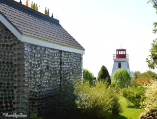 Les Maisons De Bouteilles (Bottle Houses) Prince Edward Island