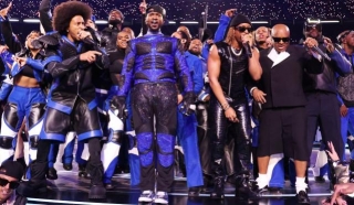Usher: Un Electrizante Medio Tiempo En El Super Bowl