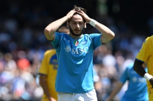 Kvaratskhelia Drama Puts Premier League Clubs On High Alert As Napoli Release Statement