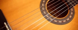 Nylon Guitar Strings Vs Steel – Which Are Right For You?