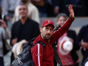 ‘Really Sad’ Djokovic Withdraws From French Open Quarters With Knee Injury
