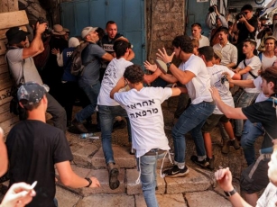 Thousands Of Israelis March Through Jerusalem, Some Attacking Palestinians