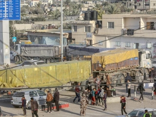Israel Closes Karem Abu Salem Crossing After Hamas Rocket Attack