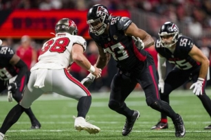 DL Calais Campbell Signing With Dolphins For 17th NFL Season, AP Source Says