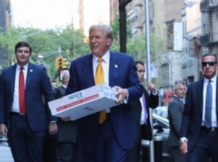 Trump Praised For Delivering Pizza To FDNY Firefighters After Court 