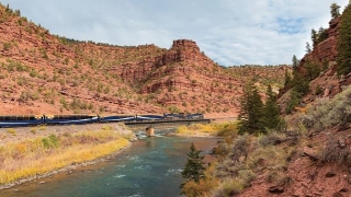 Rocky Mountaineer Launches Moab Music Festival Package - Travel Agent Central
