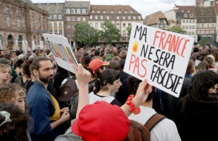 Marche Des Visibilités Et Manifestation Contre L’extrême Droite à Strasbourg