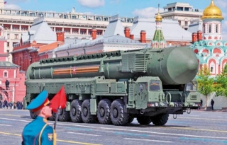 Will Russia Destroy UK, US, Ukraine, Germany With Nuclear Weapons?