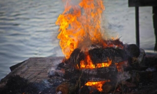 Why Choose Traditional Hindu Cremation?