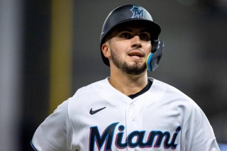 Yankees Acquire Infielder Groshans From Marlins On Waivers