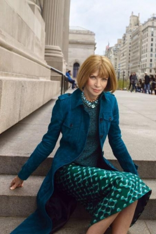Why Does Anna Wintour Wear The Same Necklace?