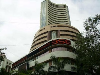 Indian Stock Market Plunges For Third Consecutive Day Amid Global Tensions