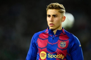 Barcelona Youngster In Line To Start Against Valencia As Captain Rests