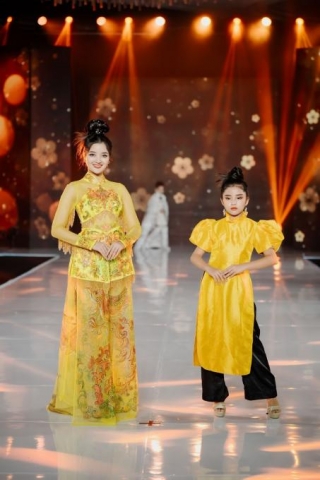 Local Designer Promotes Ao Dai At Bangkok Kids International Fashion Week