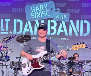 What Is Gary Sinise’s Net Worth? Career And Income From Business