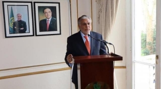 Pakistan To Mull Restoring Trade Ties With India: FM Dar