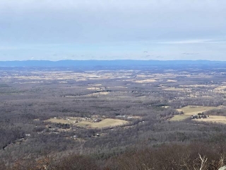 Top 5 Beginner-Friendly Hikes In Central Virginia
