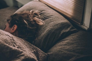 Could My Sleeping Habits Be Affecting My Moods?