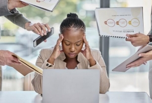 5 Common Signs Of Burnout And How To Recover
