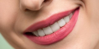 How To Maintain White Teeth?