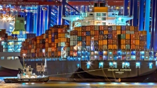 The Evolution Of Freight Forwarding:  A Journey Through Time