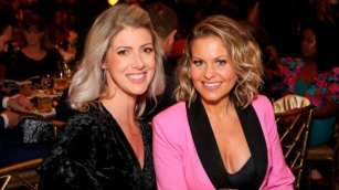 Bob Sagets Widow Kelly Rizzo Says Candace Cameron Bure Was First At Their Home After His Death  Yahoo Entertainment