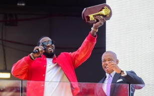 Sean Diddy Combs Returns New Yorks Key To The City Award Upon Mayors Request  Deadline