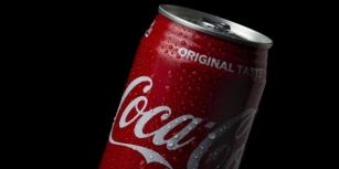 Trippy Optical Illusion Makes People Swear A Coke Can Is Red. Its Not. At All.  Upworthy