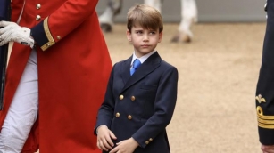 Prince Louis Busts Some Moves, Effortlessly Overshadows Mom Kate  The Daily Beast