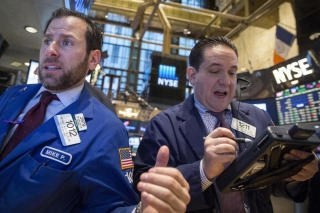 Stock Market Today Tesla Surges 12%, Stocks Go Nowhere Amid Earnings Rush  Yahoo Finance