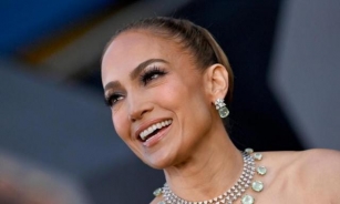 Jennifer Lopez Addresses Fans In Heartfelt Newsletter  HOLA! USA