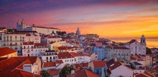 15 Pros And Cons Of Living In Lisbon