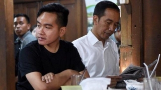 Jokowi Disebut Sudah Jadi Keluarga Golkar, 2 Politisi PDIP Beri Kritik, JK Tanggapi Santai