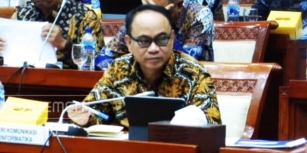 Menkominfo Budi Arie Ogah Disalahin Sendiri Soal Judi Online