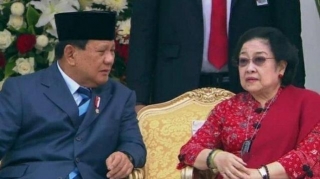 Rocky Gerung Ungkap Alasan PDIP Tarik Ulur Pertemuan Megawati Dan Prabowo