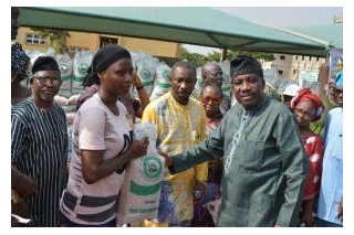 Abiodun Flags Off Sale Of Rice At Discounted Rates To Workers