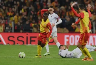 Lens, Rennes Win In France, On Track For A Europe Spots